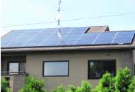 太陽光発電システムの設置工事の様子04